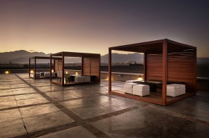 hires_resto 4-1383843596864